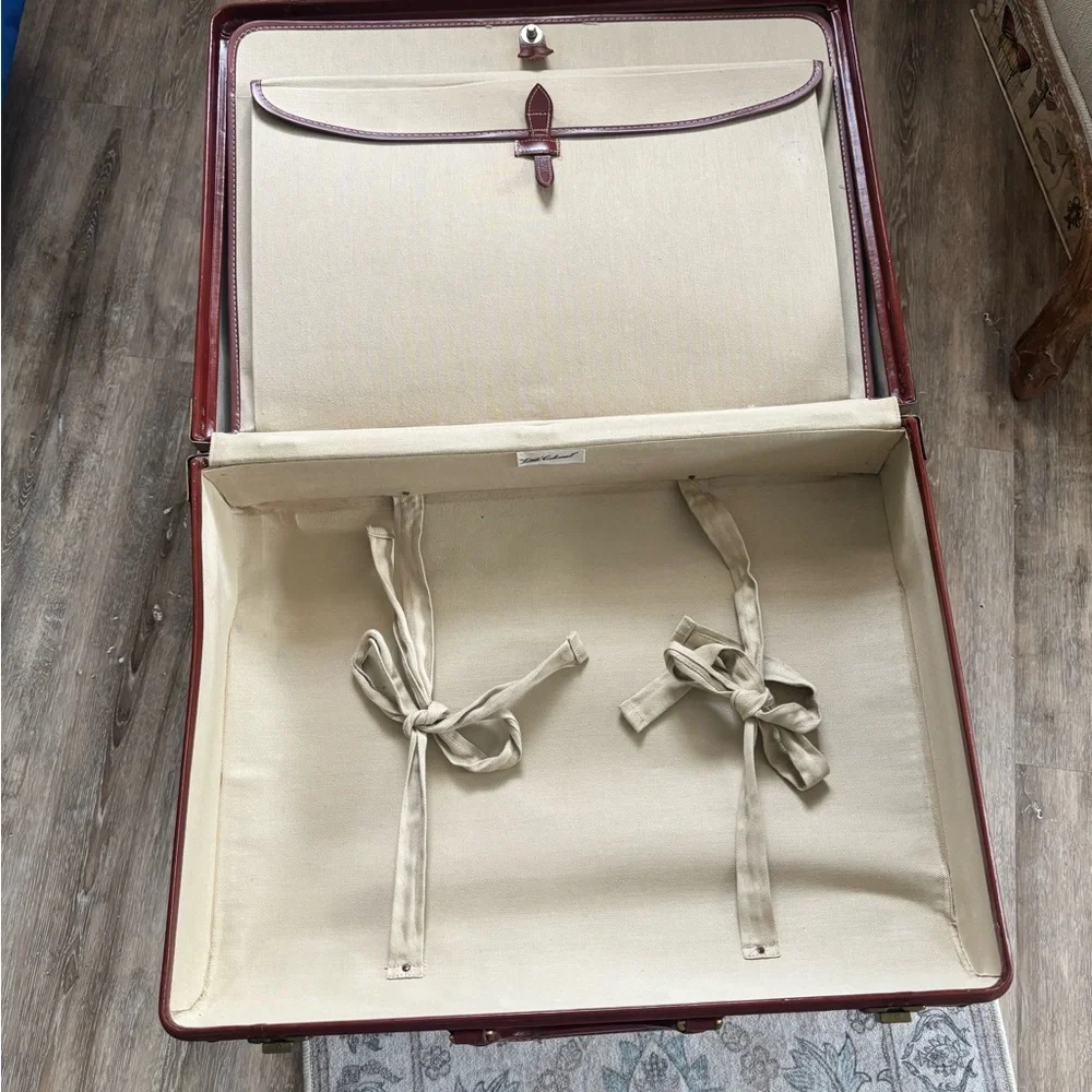 Classic Tan Leather Briefcase